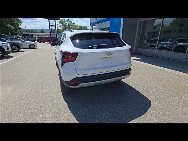 new 2025 Chevrolet Trax car, priced at $24,690