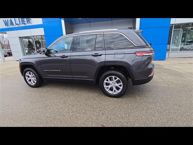 used 2022 Jeep Grand Cherokee car, priced at $31,983