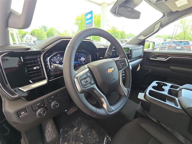 new 2025 Chevrolet Silverado 1500 car, priced at $54,995
