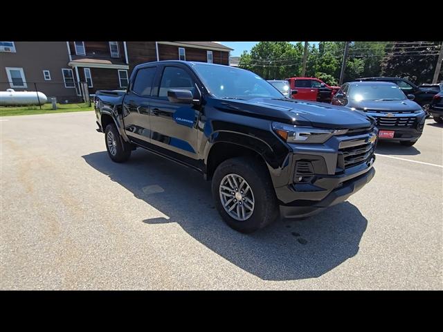 new 2025 Chevrolet Colorado car, priced at $43,365