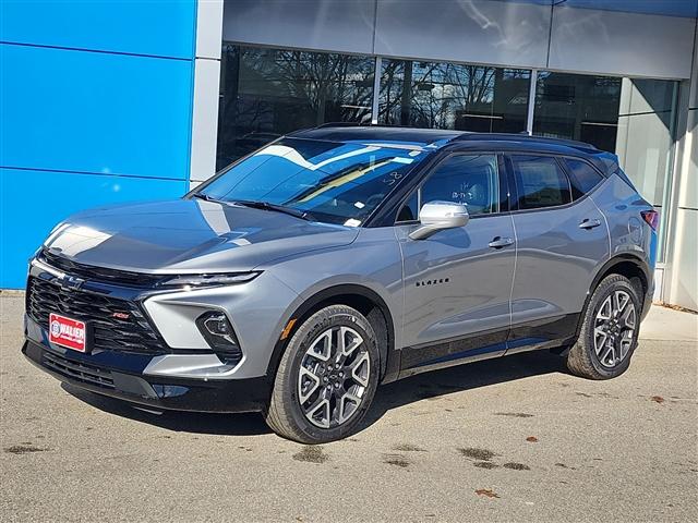 new 2024 Chevrolet Blazer car, priced at $47,697