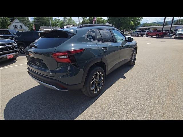 new 2025 Chevrolet Trax car, priced at $24,095