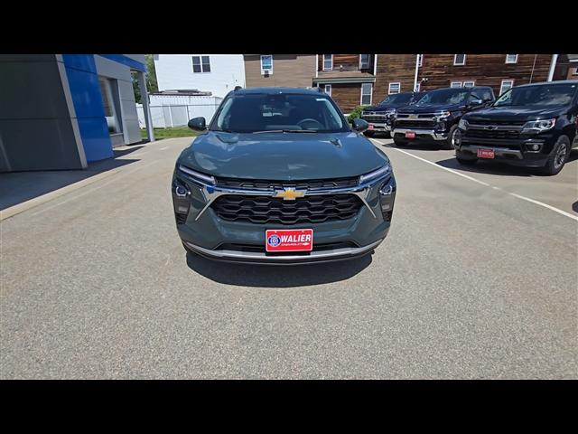 new 2025 Chevrolet Trax car, priced at $24,095