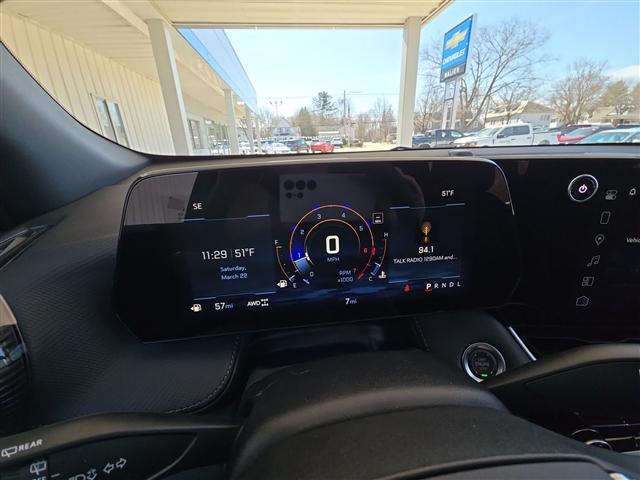 new 2025 Chevrolet Equinox car, priced at $33,080