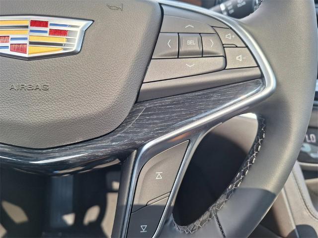 new 2025 Cadillac XT5 car, priced at $53,105