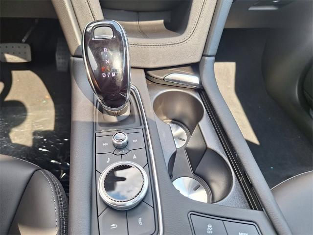 new 2025 Cadillac XT5 car, priced at $53,105