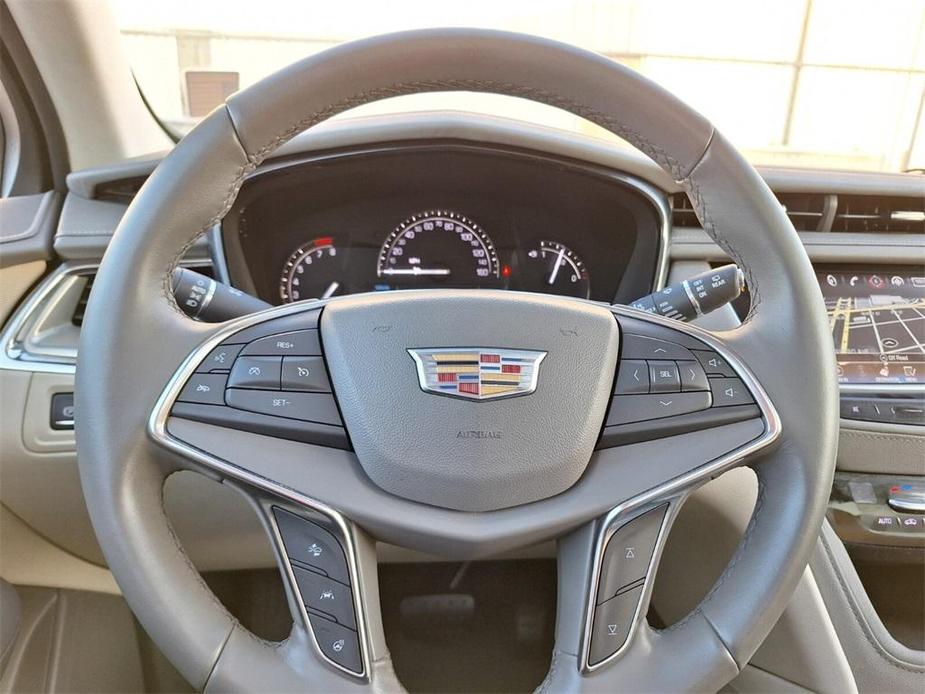 used 2019 Cadillac XT5 car, priced at $24,392