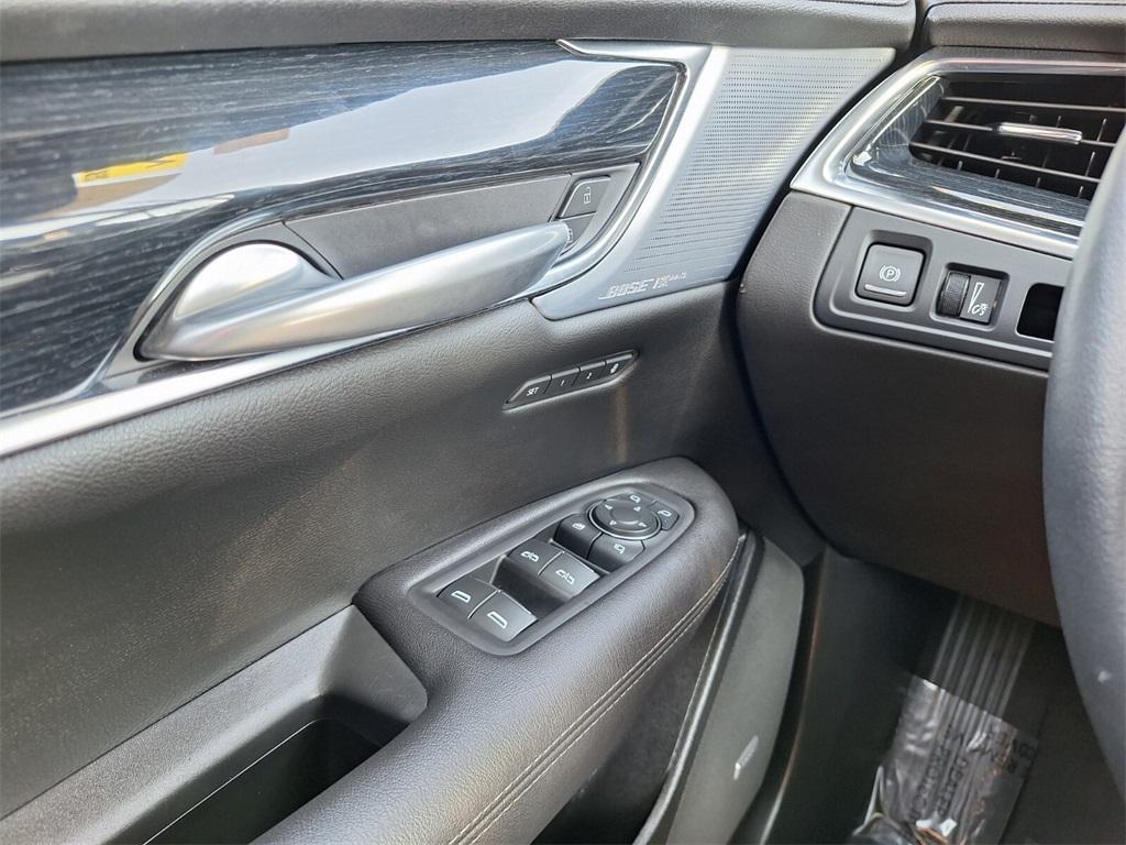 used 2024 Cadillac XT5 car, priced at $38,732