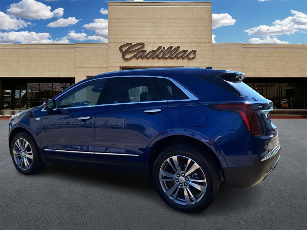 used 2024 Cadillac XT5 car, priced at $38,732