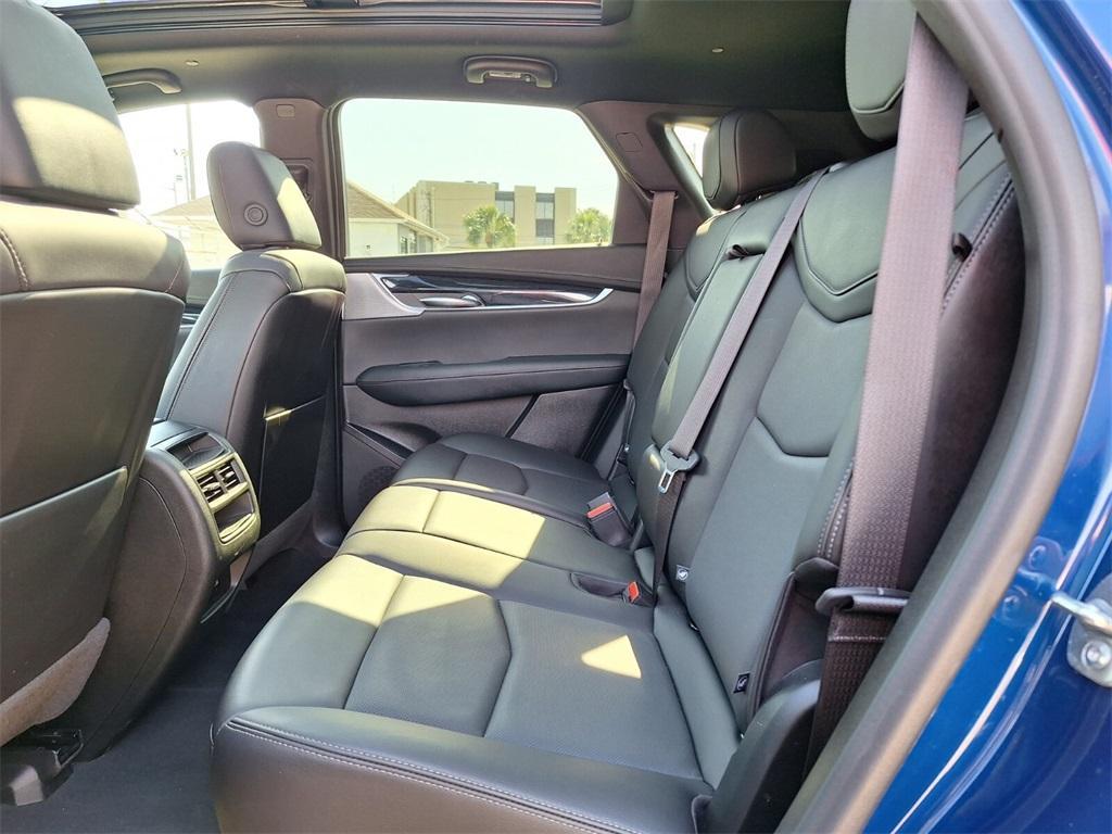 used 2024 Cadillac XT5 car, priced at $38,732