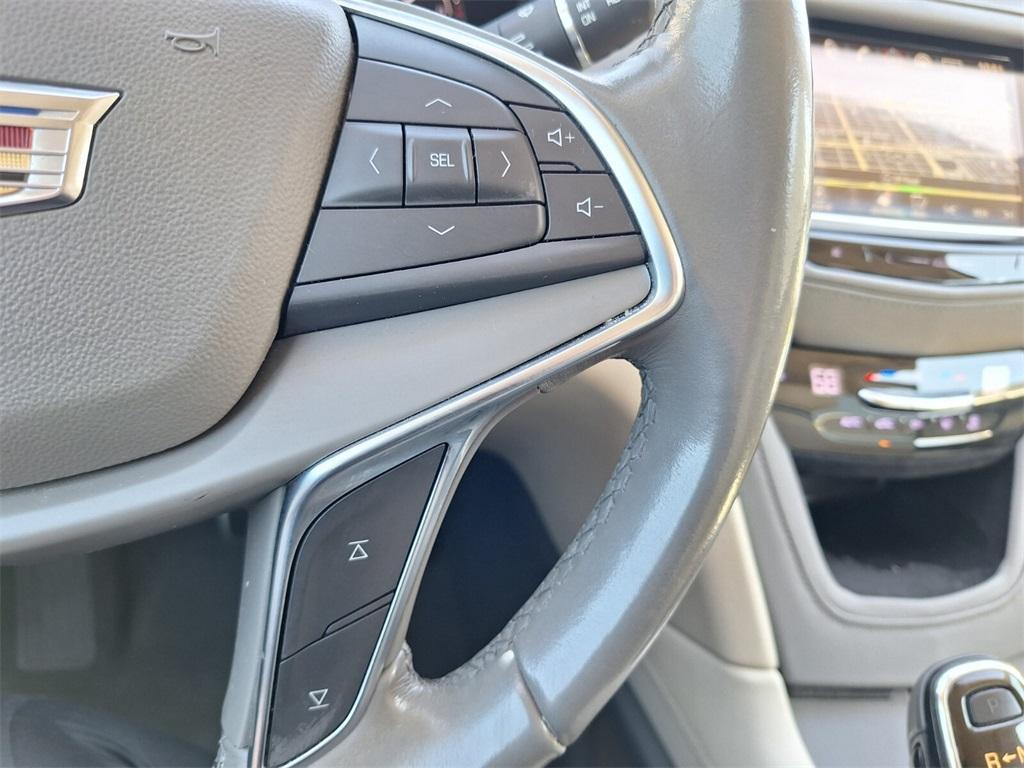 used 2018 Cadillac XT5 car