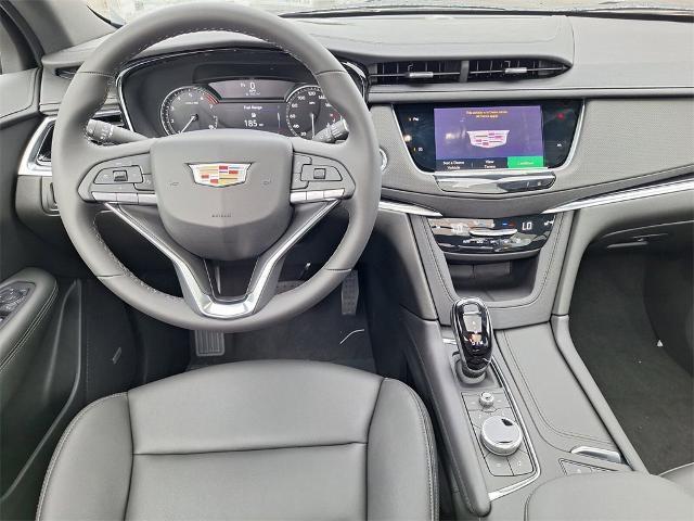 new 2025 Cadillac XT6 car, priced at $49,565