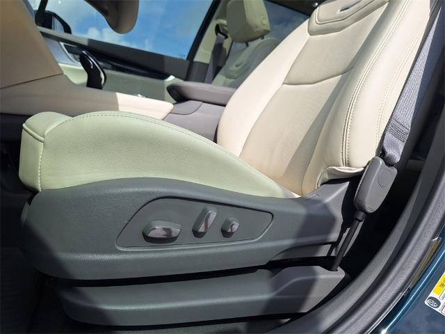 new 2025 Cadillac XT6 car, priced at $57,380