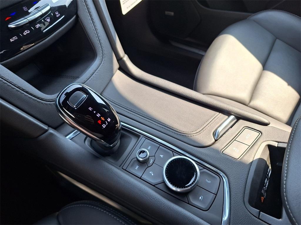 used 2024 Cadillac XT5 car, priced at $43,744
