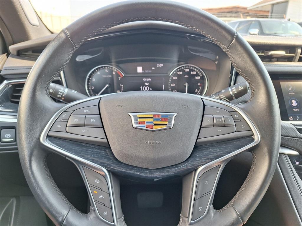 used 2024 Cadillac XT5 car, priced at $43,744