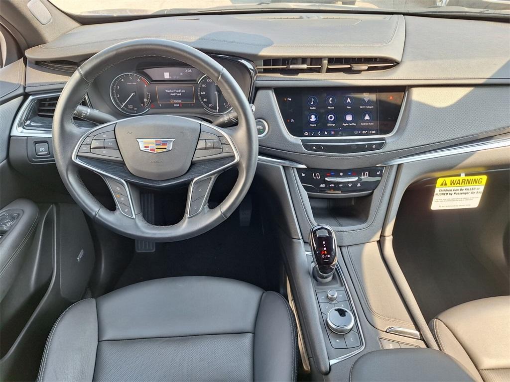 used 2024 Cadillac XT5 car, priced at $43,744