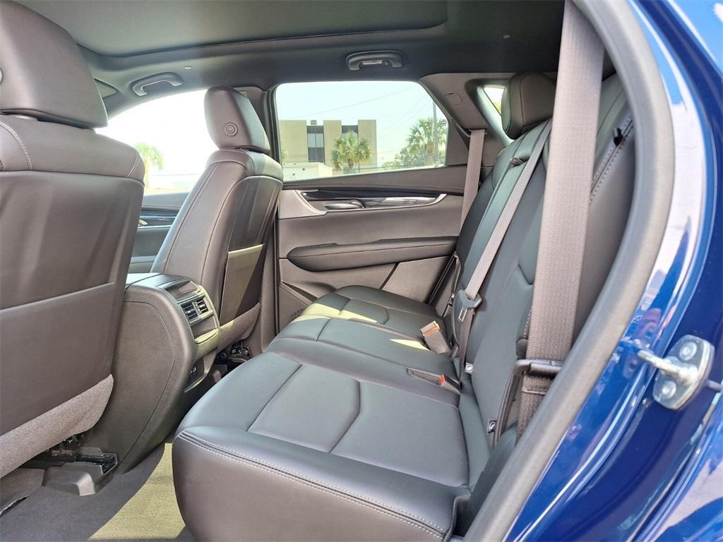 used 2024 Cadillac XT5 car, priced at $43,744