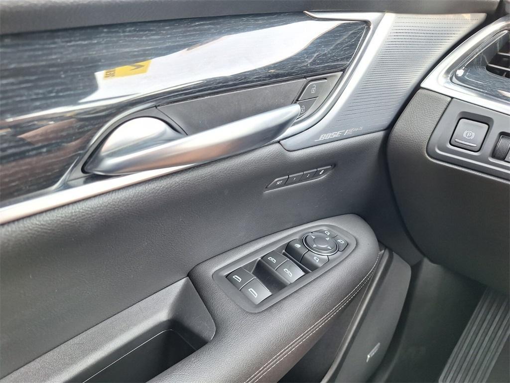 used 2024 Cadillac XT5 car, priced at $43,744