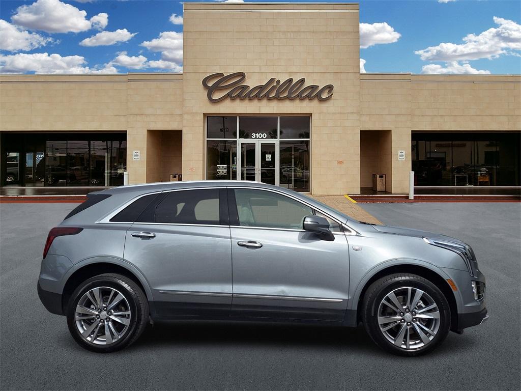 used 2024 Cadillac XT5 car, priced at $42,489