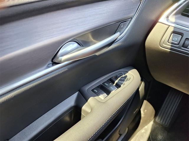 new 2025 Cadillac XT5 car, priced at $46,590