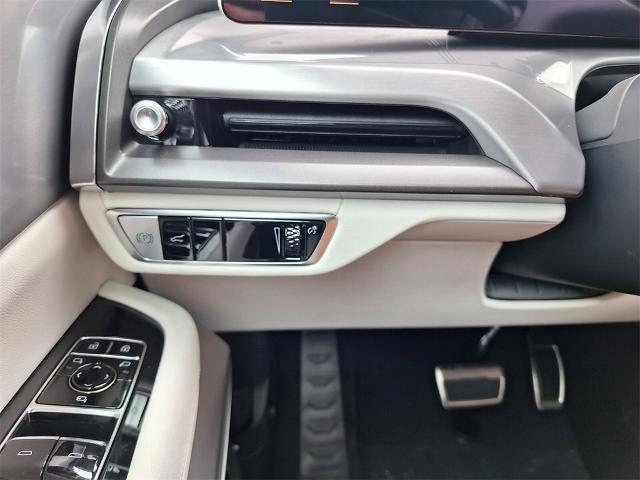 new 2026 Cadillac VISTIQ car, priced at $80,215