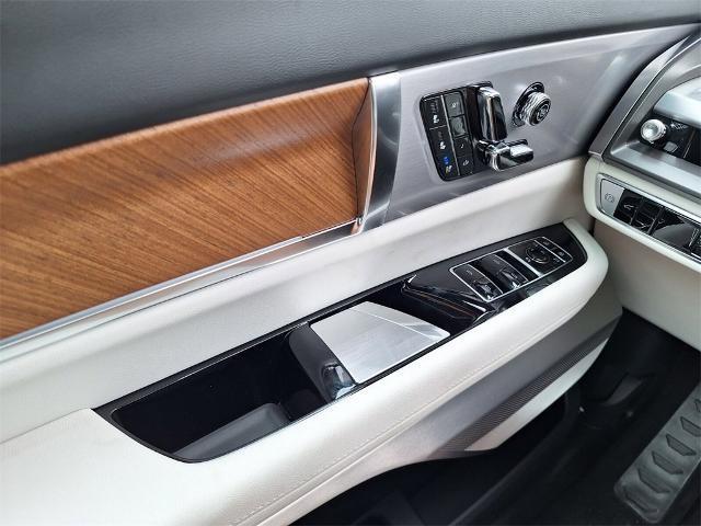 new 2026 Cadillac VISTIQ car, priced at $80,215