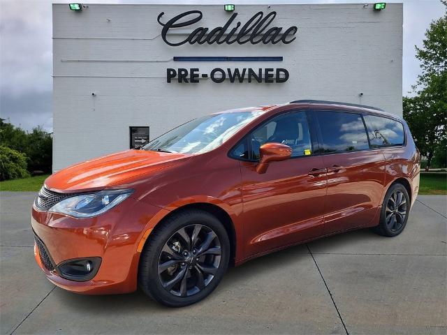 used 2018 Chrysler Pacifica car, priced at $16,165