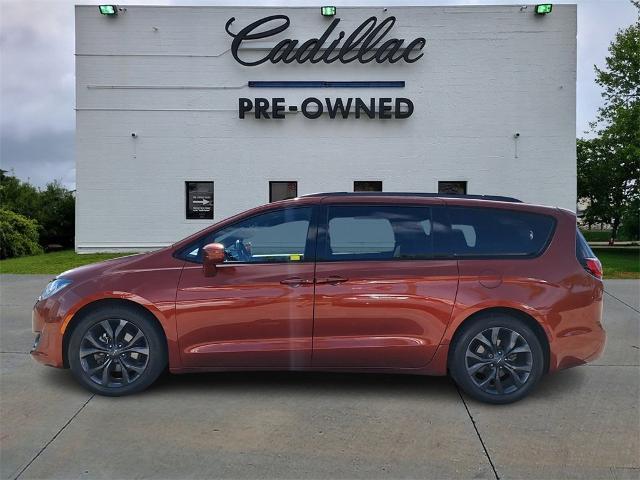 used 2018 Chrysler Pacifica car, priced at $16,165