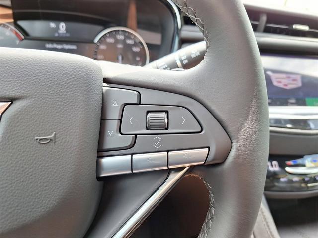 new 2025 Cadillac XT6 car, priced at $50,015