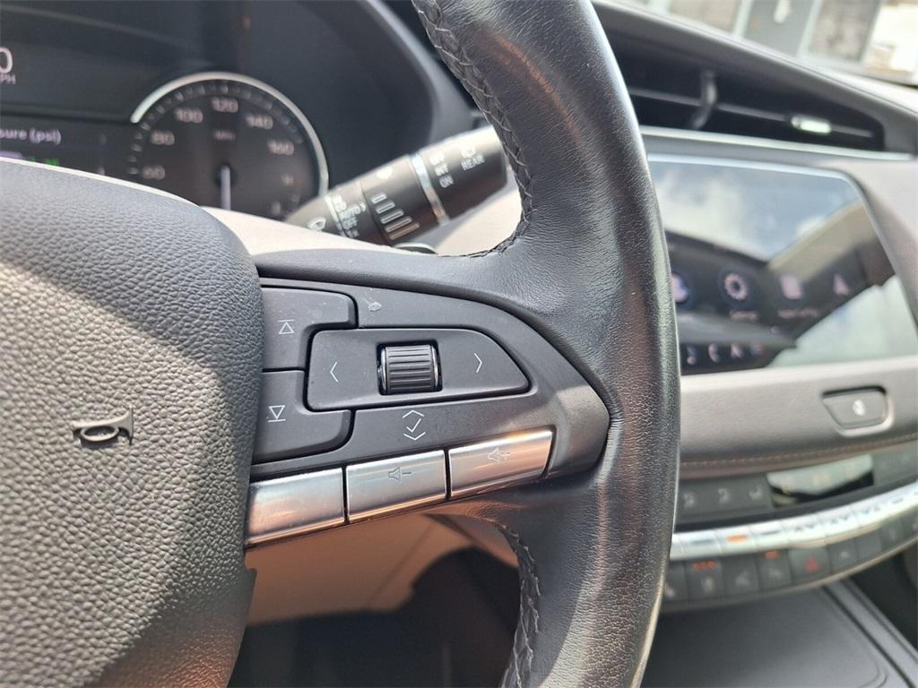 used 2022 Cadillac XT4 car, priced at $30,514