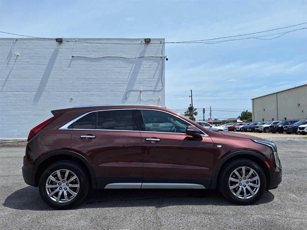 used 2022 Cadillac XT4 car, priced at $30,514