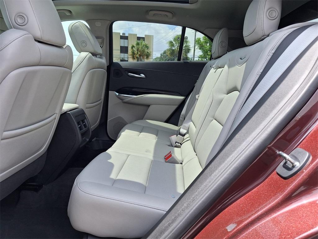 used 2022 Cadillac XT4 car, priced at $30,514