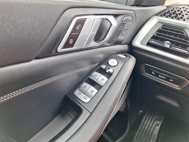 used 2024 BMW X7 car, priced at $65,129