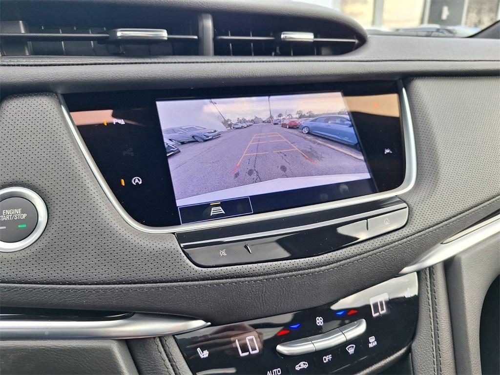 new 2025 Cadillac XT6 car, priced at $50,335