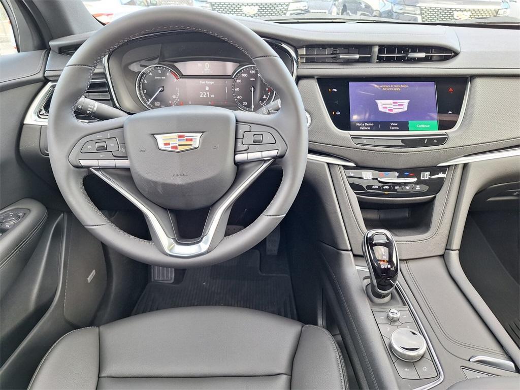 new 2025 Cadillac XT6 car, priced at $50,335
