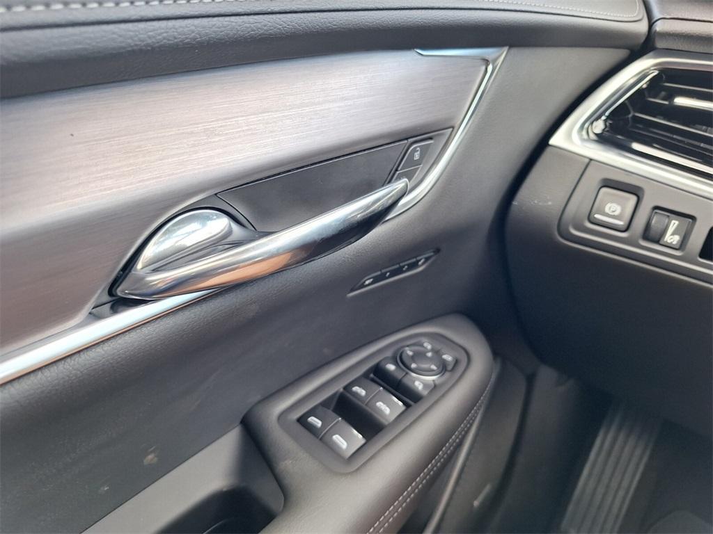 new 2025 Cadillac XT6 car, priced at $50,335
