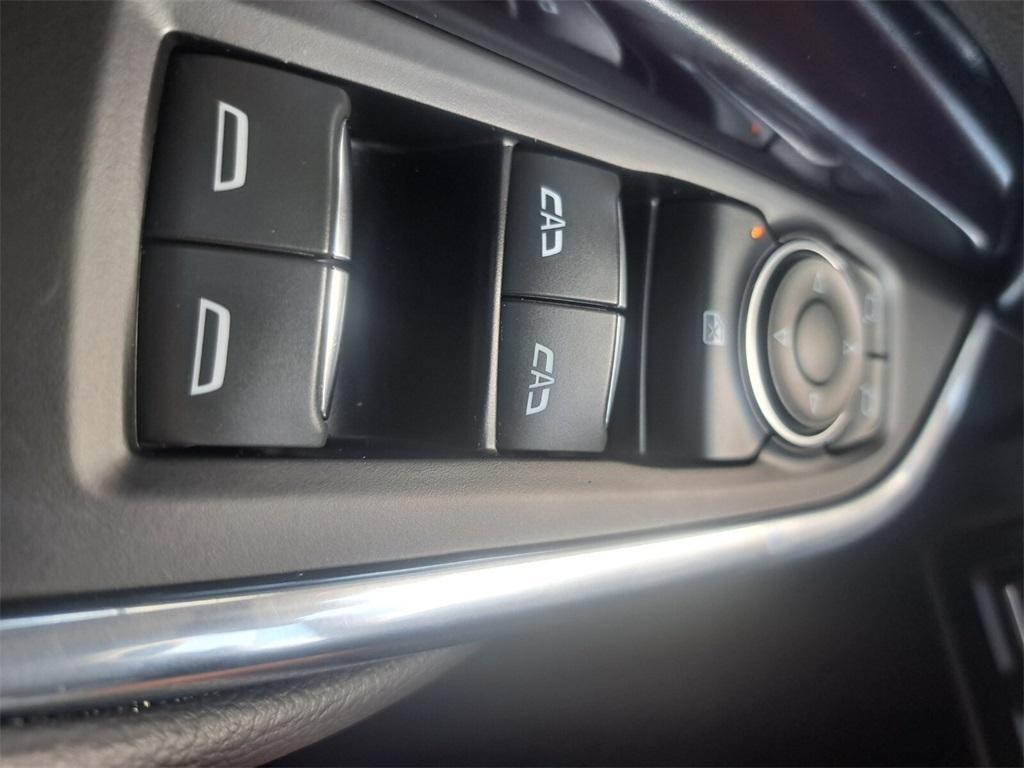 used 2023 Cadillac XT4 car, priced at $32,253
