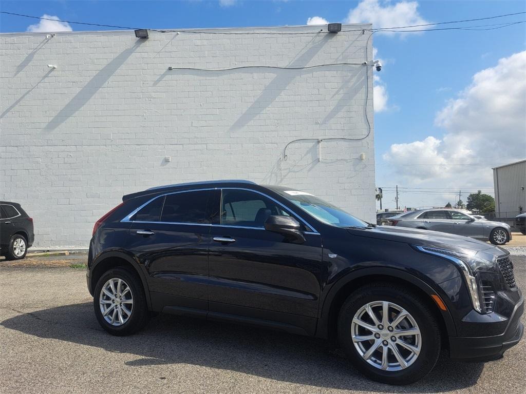 used 2023 Cadillac XT4 car, priced at $32,253