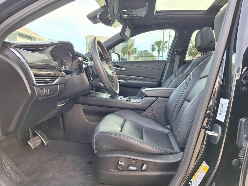 used 2023 Cadillac XT4 car, priced at $33,530