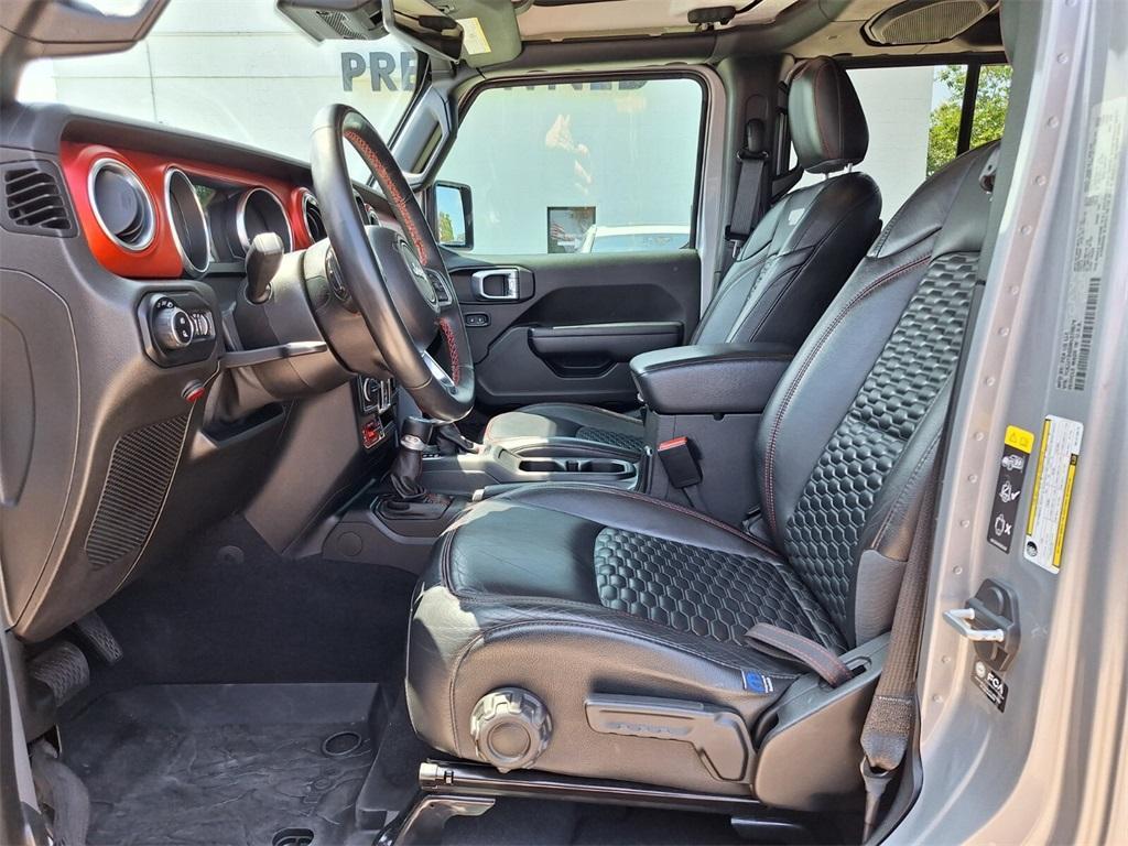used 2021 Jeep Gladiator car, priced at $38,440
