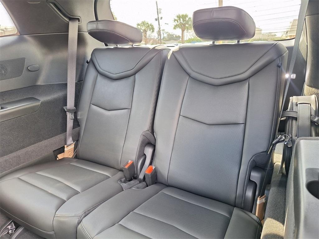 new 2025 Cadillac XT6 car, priced at $62,385