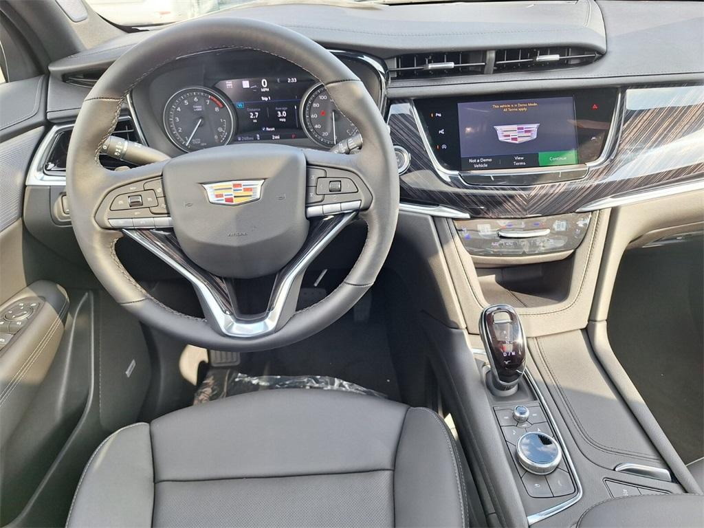new 2025 Cadillac XT6 car, priced at $62,385