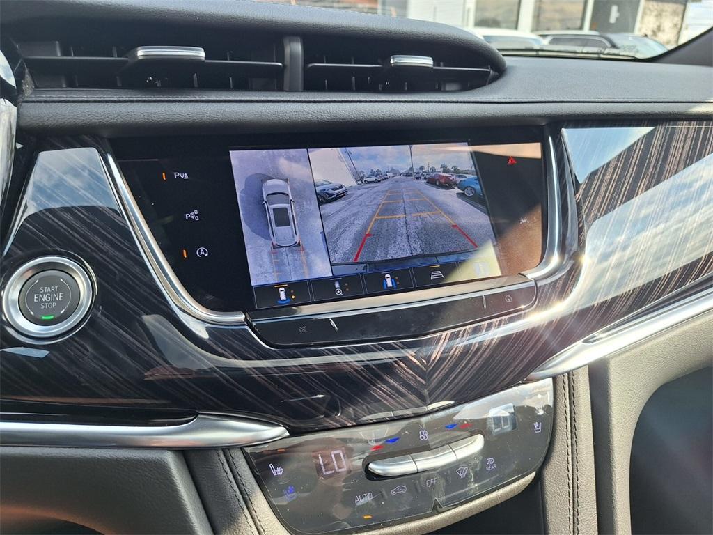 new 2025 Cadillac XT6 car, priced at $62,385