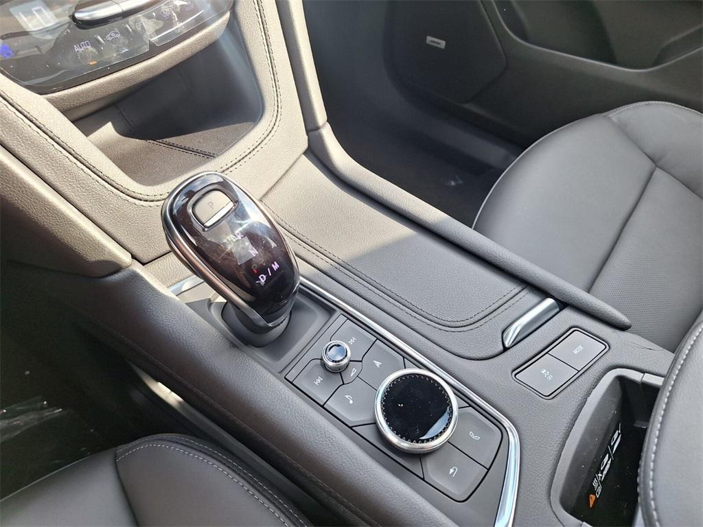 new 2025 Cadillac XT6 car, priced at $62,385