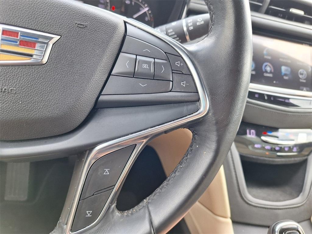 used 2019 Cadillac XT5 car, priced at $23,291