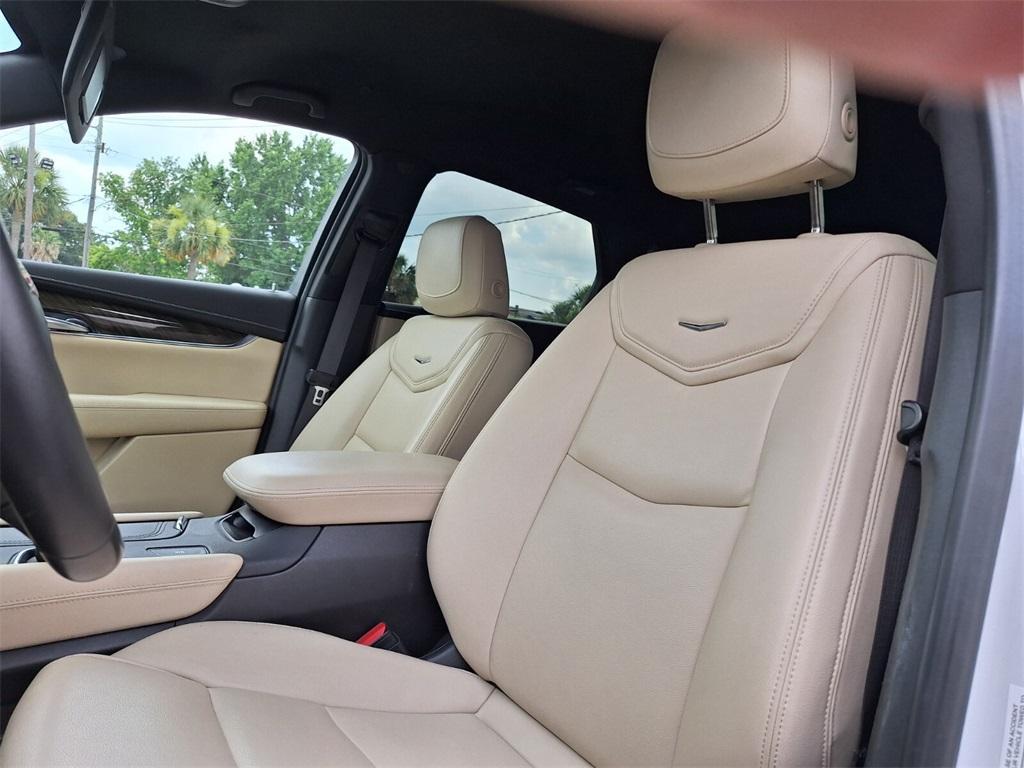 used 2019 Cadillac XT5 car, priced at $23,291