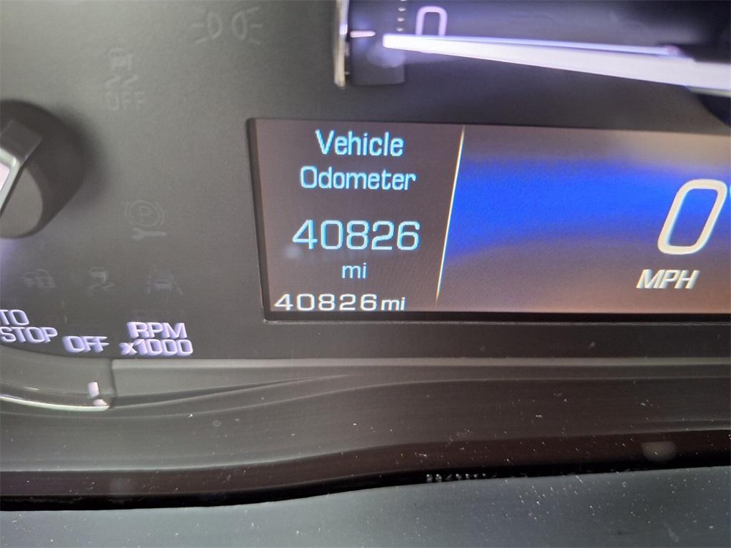 used 2019 Cadillac XT5 car, priced at $23,291