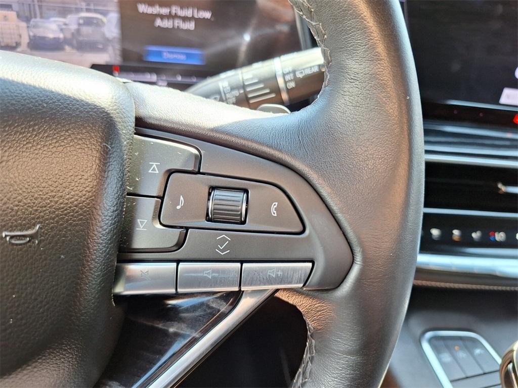 used 2023 Cadillac Escalade ESV car, priced at $84,019