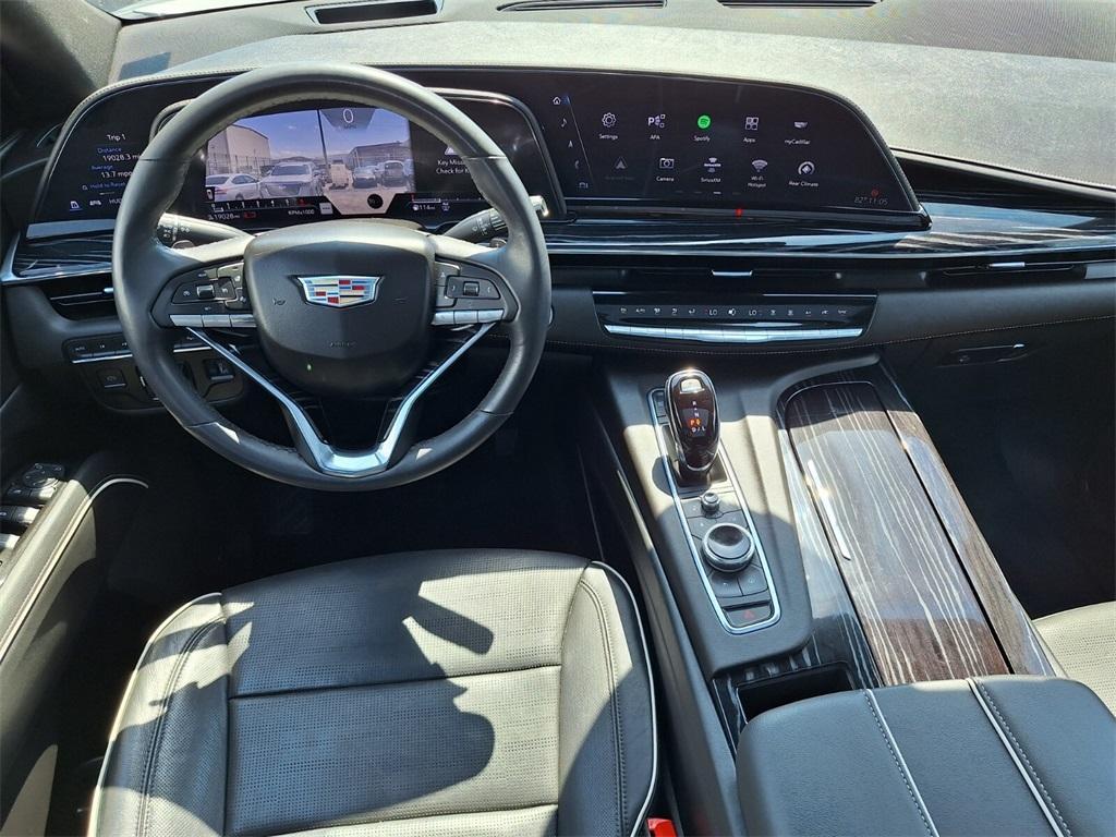 used 2023 Cadillac Escalade ESV car, priced at $84,019