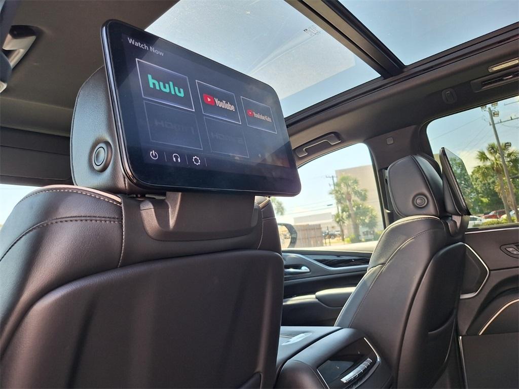 used 2023 Cadillac Escalade ESV car, priced at $84,019